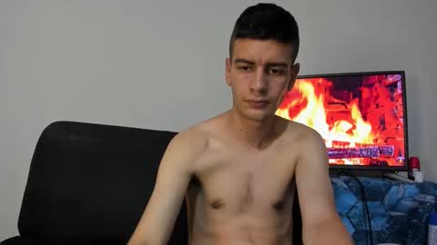 Snapshot of cristiand20 chatting on December 2024 03:59:01 AM Cristian online show from December 2024 03:59:01 AM