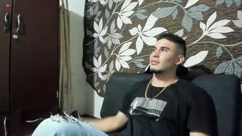 Snapshot of cristiand20 chatting on January 2025 04:12:01 AM Cristian online show from January 2025 04:12:01 AM