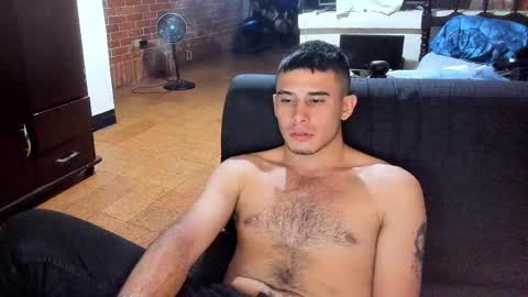 Snapshot of cristiand20 chatting on March 2025 03:54:01 AM Cristian online show from March 2025 03:54:01 AM