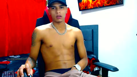 Snapshot of cristiantayron chatting on July 2026 11:22:02 PM cristian online show from July 2026 11:22:02 PM