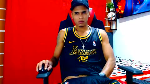 Snapshot of cristiantayron chatting on July 2026 02:01:02 PM cristian online show from July 2026 02:01:02 PM