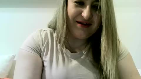 cristina20021991 online show from January 2025 11:23:01 PM