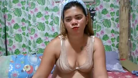 Snapshot of cristine316 chatting on February 2025 08:49:02 AM cristine316 online show from February 2025 08:49:02 AM