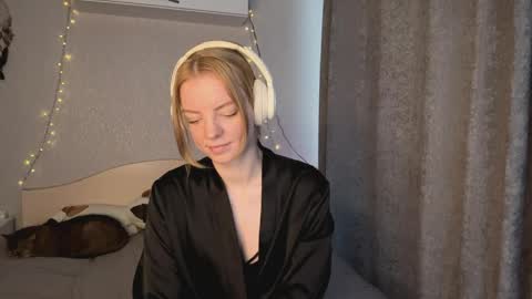 Snapshot of cristinekondo chatting on March 2026 03:12:01 PM Marry online show from March 2026 03:12:01 PM