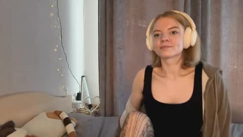 Snapshot of cristinekondo chatting on March 2026 01:33:01 PM Marry online show from March 2026 01:33:01 PM