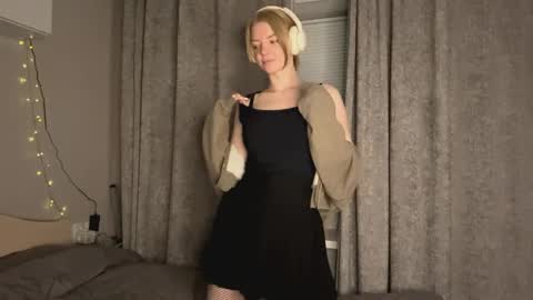 Snapshot of cristinekondo chatting on April 2026 05:32:01 PM Marry online show from April 2026 05:32:01 PM