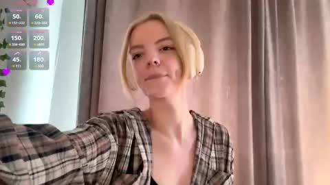 Snapshot of cristinekondo chatting on April 2026 03:09:01 PM Marry online show from April 2026 03:09:01 PM