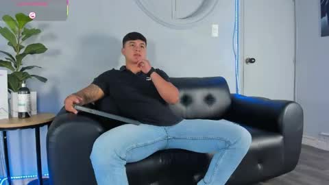 Snapshot of cristopher_strong chatting on April 2026 11:23:01 AM Cristopher online show from April 2026 11:23:01 AM
