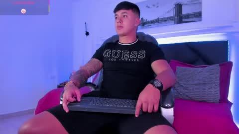Snapshot of cristopher_strong chatting on April 2026 01:53:02 PM Cristopher online show from April 2026 01:53:02 PM