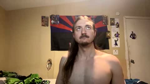 Critter2999LuvsFeet online show from December 2025 12:56:02 PM