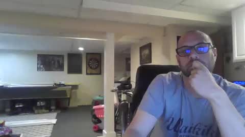 Snapshot of crm400 chatting on May 2026 02:08:02 AM billybasement online show from May 2026 02:08:02 AM