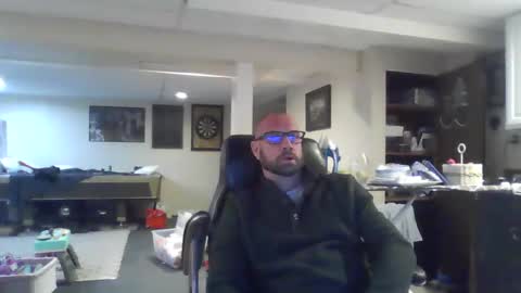 Snapshot of crm400 chatting on May 2026 04:21:01 AM billybasement online show from May 2026 04:21:01 AM