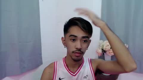 Snapshot of crocodale chatting on September 2025 09:46:02 AM crocodale online show from September 2025 09:46:02 AM