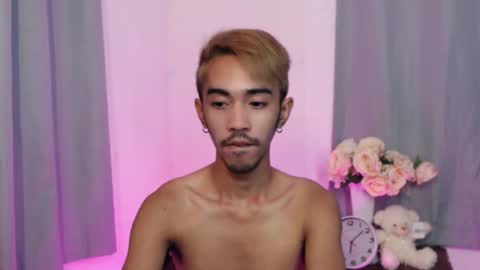 Snapshot of crocodale chatting on October 2025 02:40:01 PM crocodale online show from October 2025 02:40:01 PM