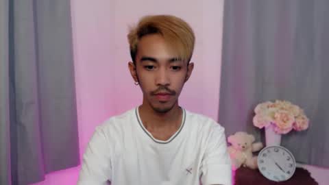 Snapshot of crocodale chatting on November 2025 12:55:01 PM crocodale online show from November 2025 12:55:01 PM