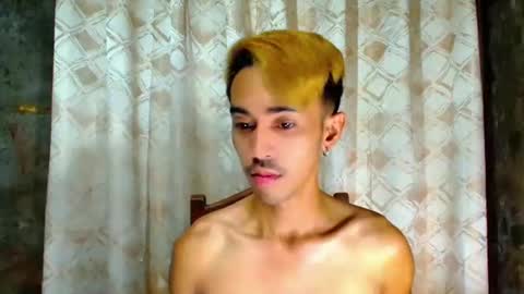 Snapshot of crocodale chatting on December 2025 02:12:02 PM crocodale online show from December 2025 02:12:02 PM