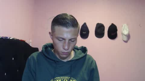 Snapshot of cronos_hot_888 chatting on February 2026 06:35:01 AM cronos_hot_888 online show from February 2026 06:35:01 AM