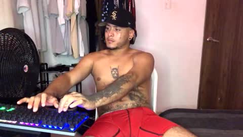 crow_black00 online show from April 2026 07:09:02 PM