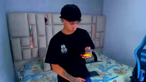 Croy online show from March 2026 09:32:02 PM