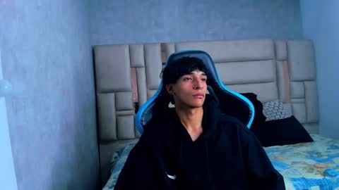 Croy online show from March 2026 06:57:02 PM