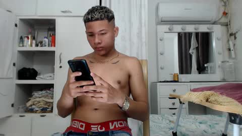 Snapshot of crys_22 chatting on November 2025 04:22:02 AM crys_22 online show from November 2025 04:22:02 AM