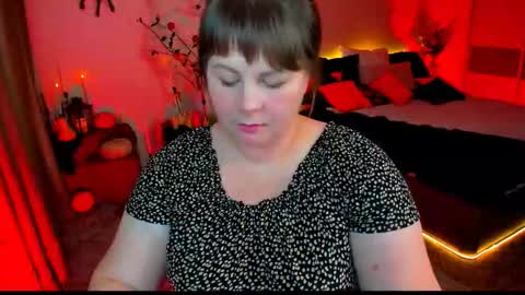 Anna online show from October 2025 09:17:02 PM