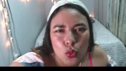 Snapshot of crystal_1991 chatting on December 2025 02:32:02 AM CRYSTAL 1991 online show from December 2025 02:32:02 AM