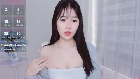 crystal_lea online show from October 2025 01:39:01 AM