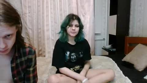 Crystal and Marcl online show from January 2025 01:43:01 AM