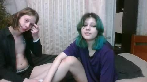 Crystal and Marcl online show from January 2025 04:41:02 AM