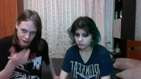 Crystal and Marcl online show from February 2025 12:00:02 AM