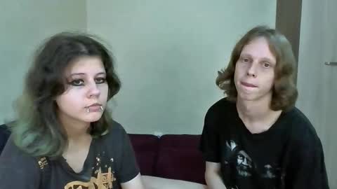 Crystal and Marcl online show from September 2025 07:47:01 PM