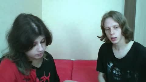 Crystal and Marcl online show from September 2025 01:14:02 PM