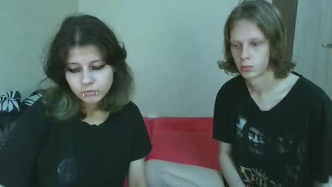 Crystal and Marcl online show from October 2025 01:23:01 PM