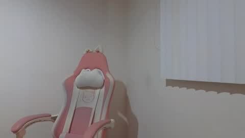 Crystal Blaze online show from December 2025 09:48:01 AM