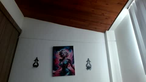 Snapshot of crystal_starx chatting on June 2026 04:53:01 PM Crystal Blaze online show from June 2026 04:53:01 PM