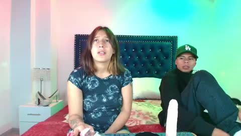 Snapshot of crystal_thiago chatting on January 2025 03:31:01 AM Crystal y Thiago online show from January 2025 03:31:01 AM