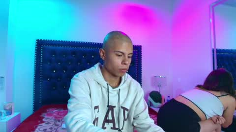 Snapshot of crystal_thiago chatting on January 2025 03:15:01 AM Crystal y Thiago online show from January 2025 03:15:01 AM