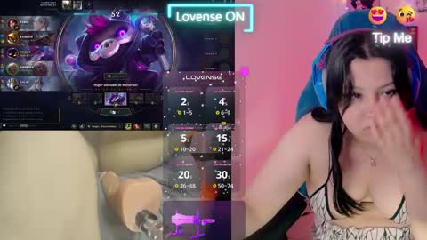 Snapshot of crystal_velvet01 chatting on January 2025 09:29:01 PM crystal online show from January 2025 09:29:01 PM