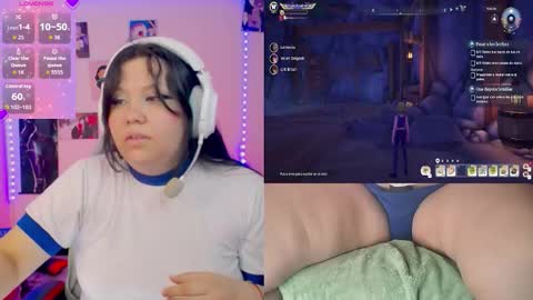 Snapshot of crystal_velvet01 chatting on February 2026 07:01:01 PM crystal online show from February 2026 07:01:01 PM