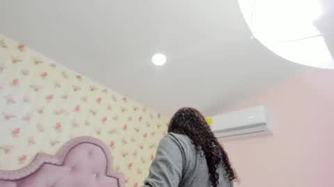 Milf Latina online show from August 2026 12:58:02 PM