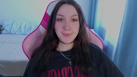 Snapshot of crystalblaze_ chatting on February 2026 10:33:02 AM Grace online show from February 2026 10:33:02 AM