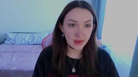 Snapshot of crystalblaze_ chatting on March 2026 12:01:02 PM Grace online show from March 2026 12:01:02 PM