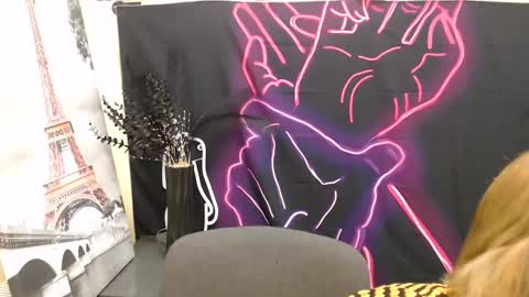 Stella online show from January 2025 12:47:02 PM