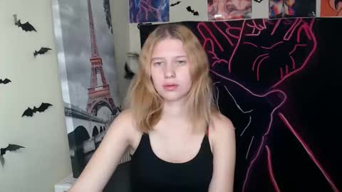 Stella online show from October 2025 07:32:01 AM