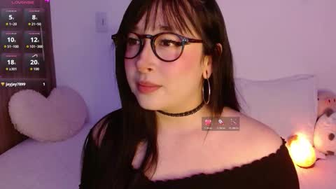 Olivia  online show from November 2025 12:21:02 AM