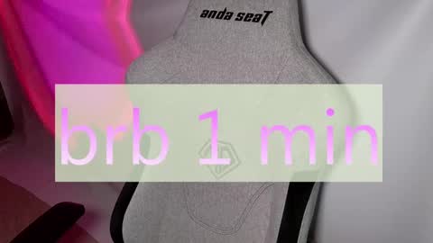 Snapshot of crystallkris chatting on January 2025 04:06:01 AM Kristina online show from January 2025 04:06:01 AM