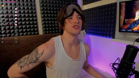 Crys online show from December 2024 09:22:01 PM