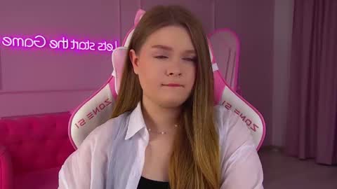 Crystal online show from November 2025 06:39:03 AM