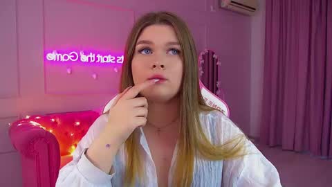 Crystal online show from December 2025 10:11:02 AM